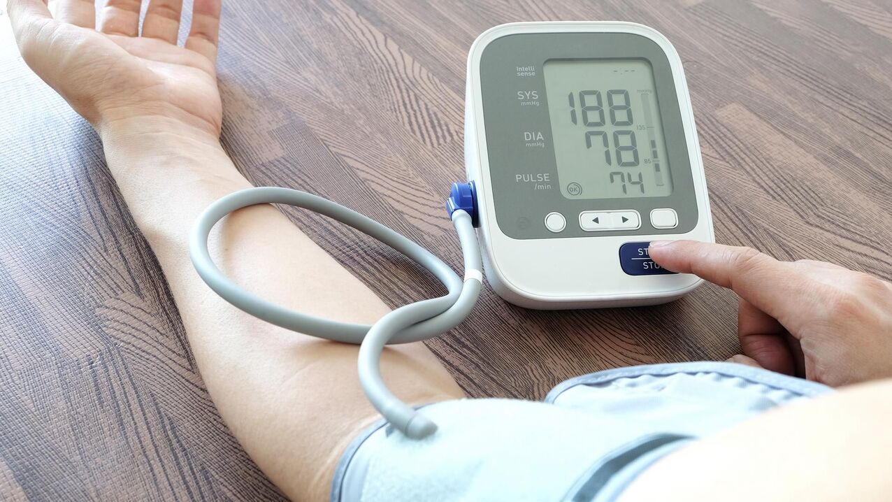mesure de la pression artérielle pour un diagnostic précis